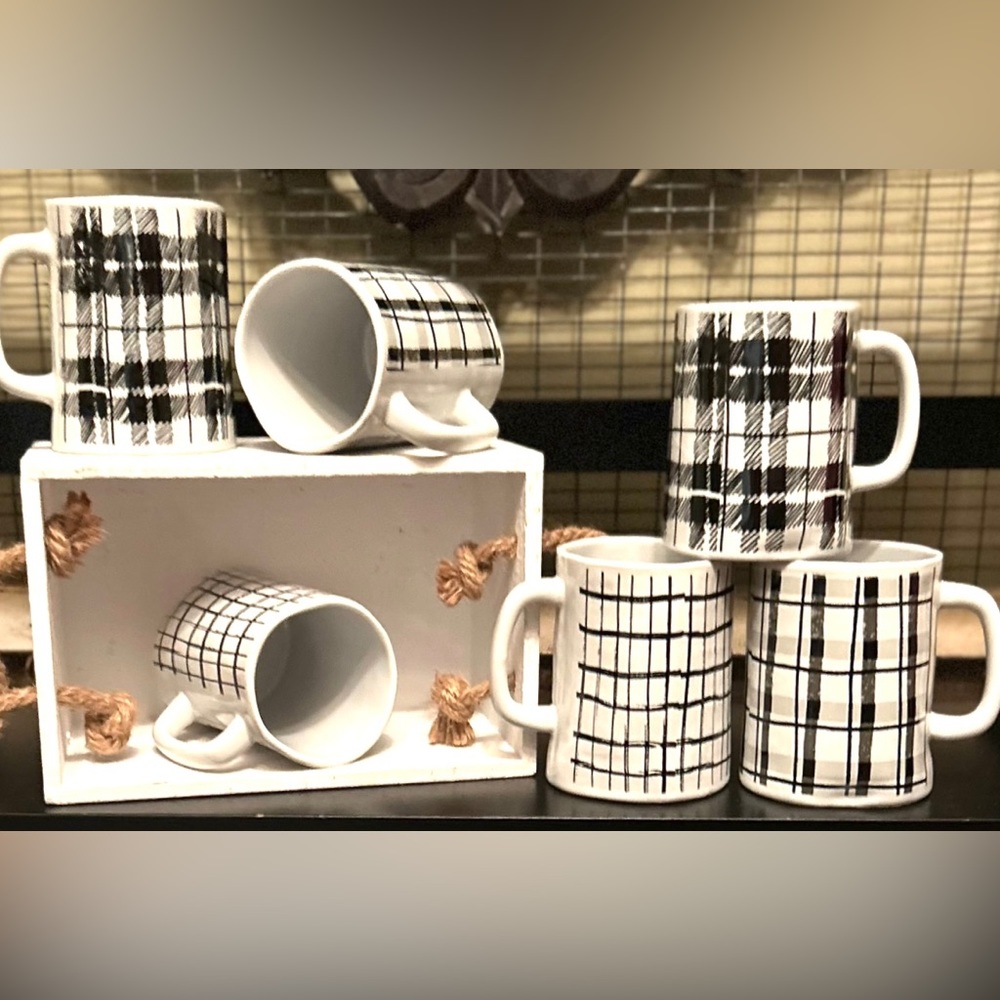 NEW Set of 6 Farmhouse Black & White Plaid Ceramic Coffee Tea Cups Mugs - Picture 4 of 15